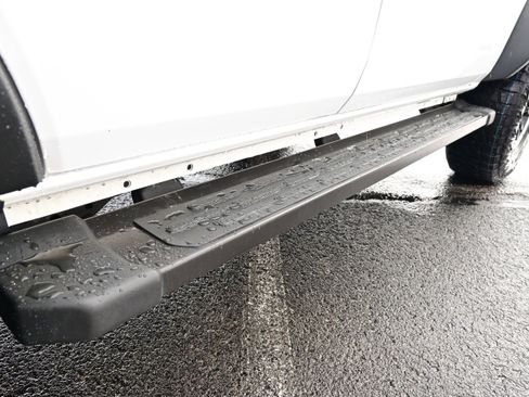 Used 2024 Ford Bronco Outer Banks w/ Sasquatch Package image 10