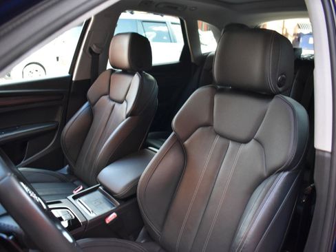 Used 2021 Audi Q5 Prestige w/ Prestige Package AWD/4WD image 13
