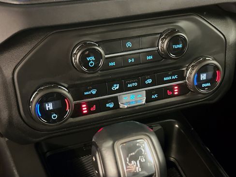 Used 2025 Ford Bronco Big Bend image 24