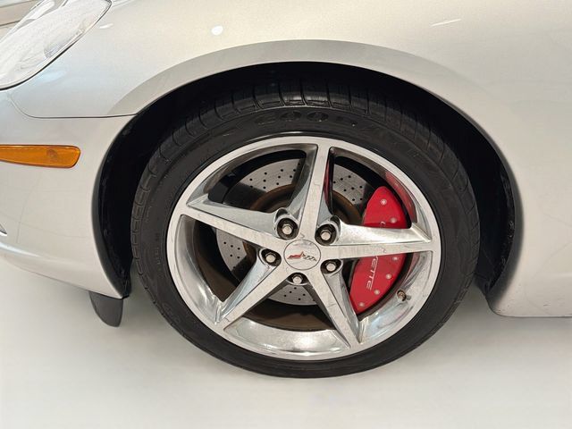 Used 2012 Chevrolet Corvette Convertible w/ 3LT Preferred Equipment Group RWD image 23