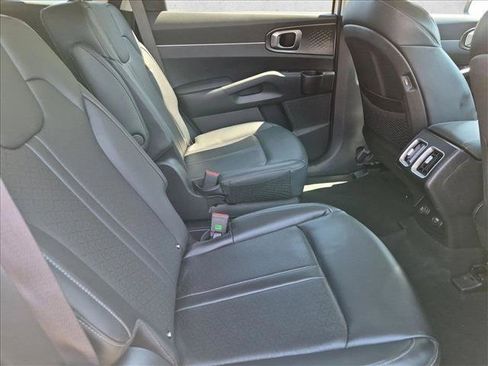 Used 2023 Kia Sorento EX w/ Panoramic Sunroof Package AWD/4WD image 22
