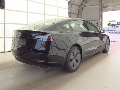 Used 2023 Tesla Model 3 Standard Range RWD image 3