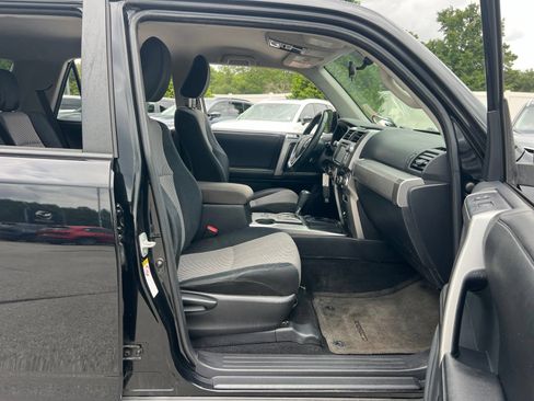 Used 2015 Toyota 4Runner SR5 RWD image 32