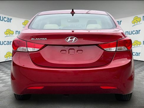 Used 2013 Hyundai Elantra GLS w/ Preferred Pkg image 5