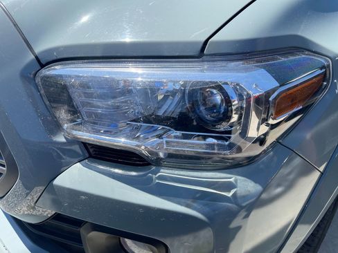 Certified 2023 Toyota Tacoma TRD Sport AWD/4WD image 8