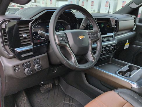 Certified 2024 Chevrolet Silverado 3500 High Country w/ Technology Package image 10