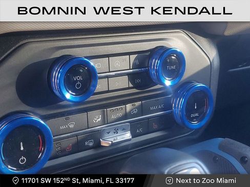 Used 2022 Ford Bronco Wildtrak image 25