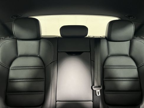 Certified 2026 Porsche Macan S AWD/4WD image 16