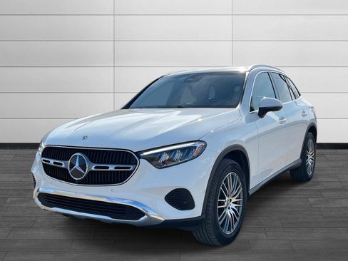 Used 2025 Mercedes-Benz GLC 300 image 6