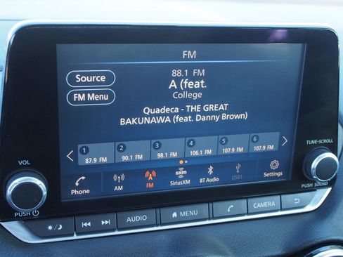 Used 2020 Nissan Sentra SV FWD image 26
