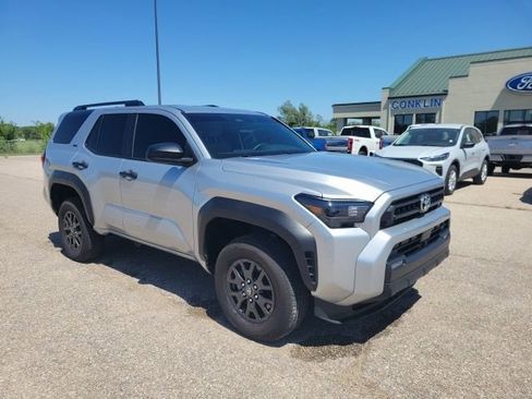 Used 2025 Toyota 4Runner SR5 image 19