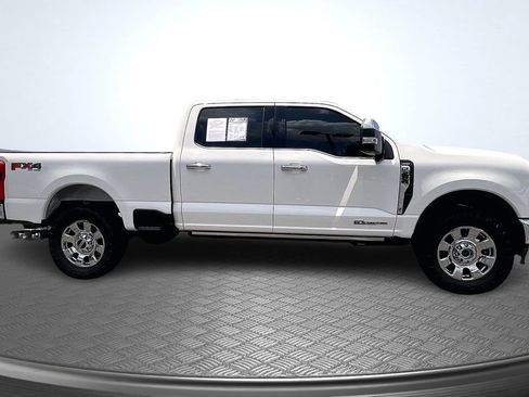 Used 2024 Ford F250 Lariat w/ Lariat Ultimate Package AWD/4WD image 4