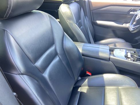Used 2023 Nissan Rogue SV w/ SV Premium B Package FWD image 24