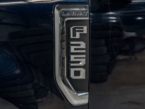 Used 2021 Ford F250 Lariat w/ Lariat Ultimate Package AWD/4WD image 54