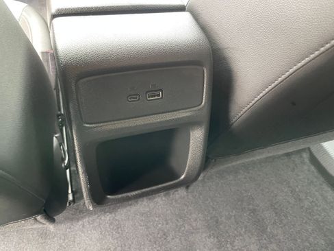 Used 2025 Chevrolet Trax LT image 22