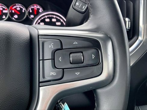 Used 2023 Chevrolet Silverado 2500 LT image 21