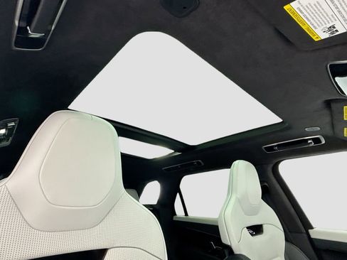 Used 2024 Land Rover Range Rover Sport SV Edition One Carbon Bronze image 17