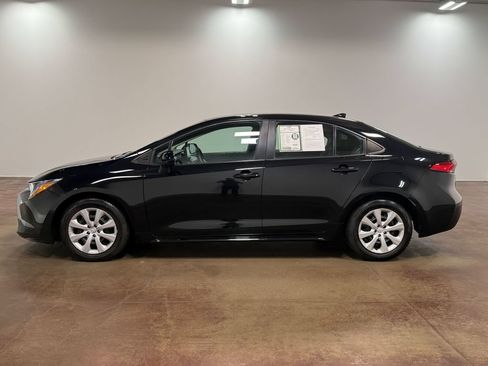 Used 2024 Toyota Corolla LE FWD image 28