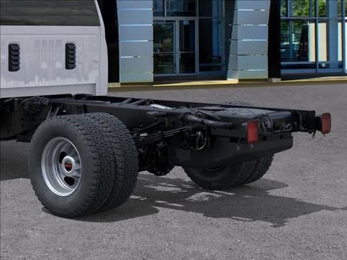 New 2025 GMC Sierra 3500 Pro w/ Convenience Package AWD/4WD image 14