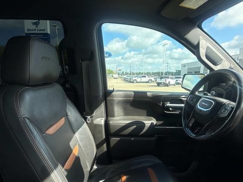 Used 2020 GMC Sierra 1500 AT4 w/ AT4 Premium Package AWD/4WD image 16