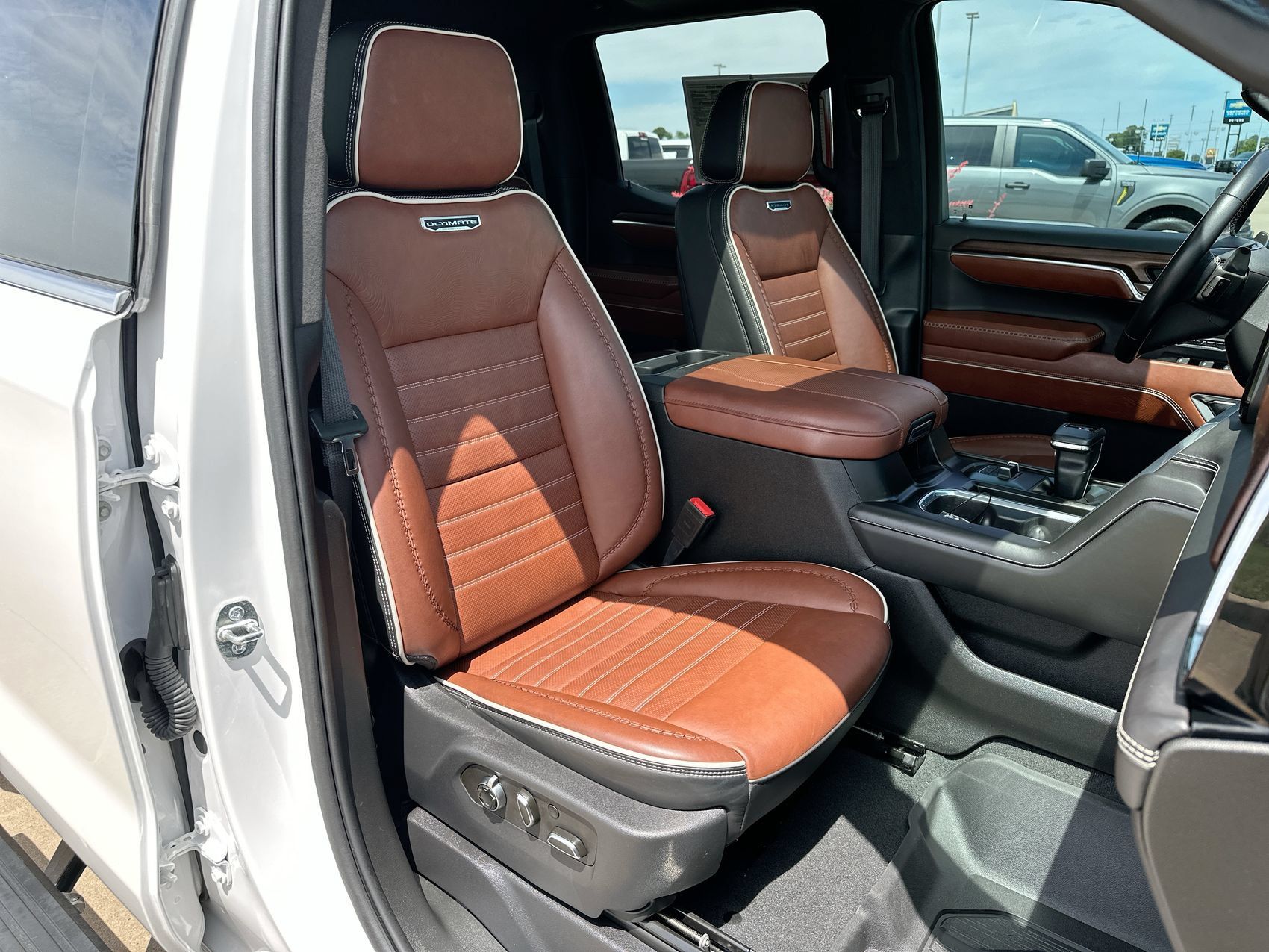 Used 2023 GMC Sierra 1500 Denali Ultimate AWD/4WD image 26