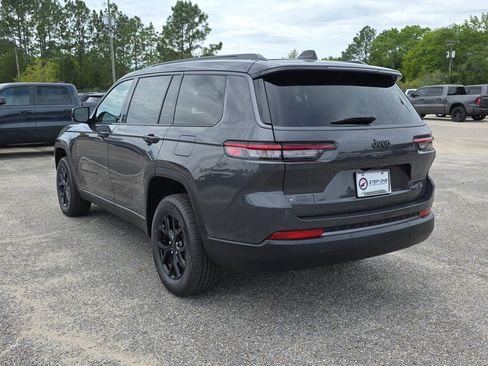 New 2026 Jeep Grand Cherokee L 2WD image 7