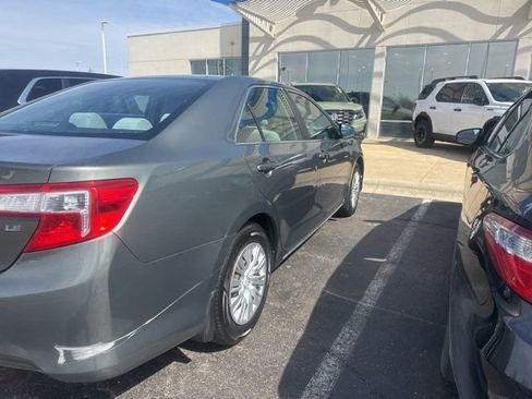 Used 2012 Toyota Camry LE image 13
