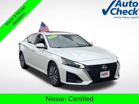 Certified 2023 Nissan Altima 2.5 SV w/ SV Premium Package AWD/4WD image 1