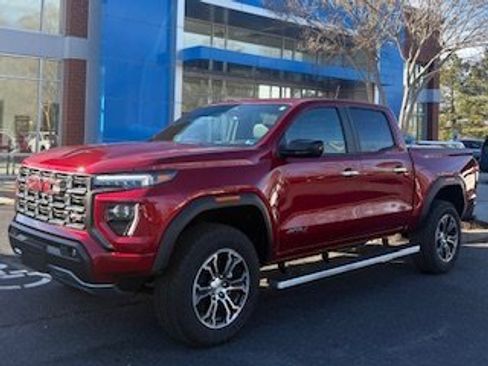 Used 2024 GMC Canyon AT4 w/ Technology Package image 1