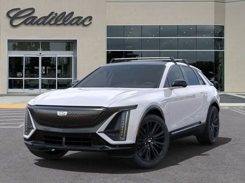 New 2025 Cadillac Lyriq Sport image 6