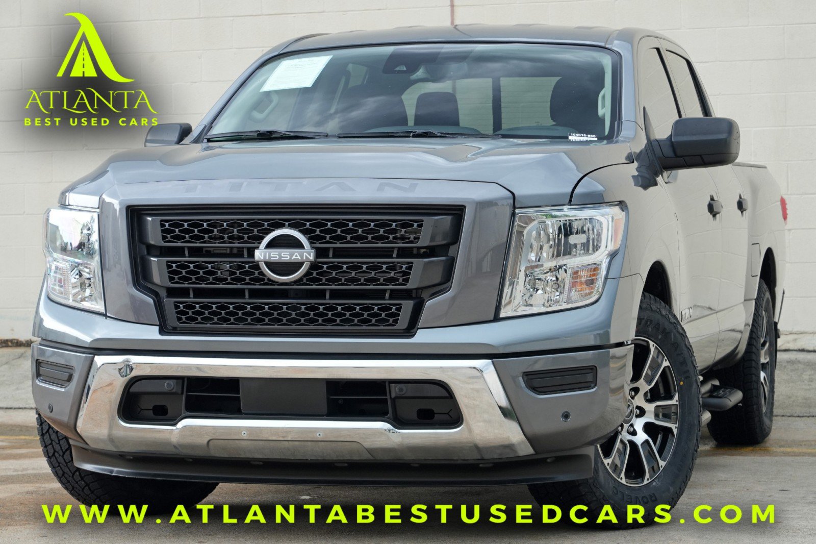 Used 2023 Nissan Titan SV w/ SV Convenience Package RWD image 1