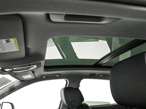 Used 2023 Audi Q5 2.0T Premium Plus w/ Premium Plus Package AWD/4WD image 16