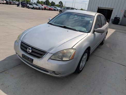 Used 2002 Nissan Altima 2.5 S FWD image 21