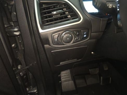 Used 2024 Ford Edge SEL w/ Convenience Package AWD/4WD image 19