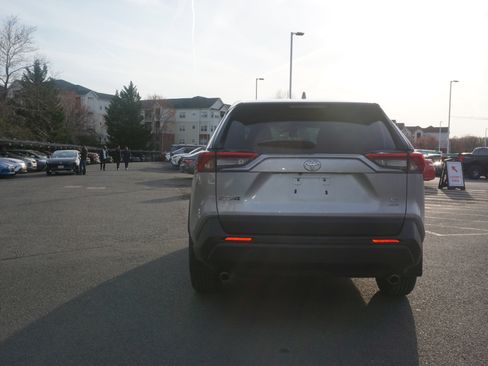 Used 2025 Toyota RAV4 LE image 5