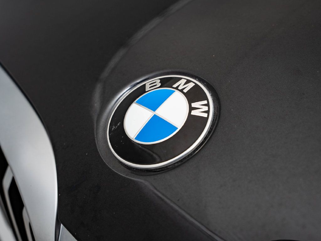 Used 2022 BMW X3 xDrive30i w/ Premium Package 2 AWD/4WD image 3