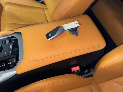 Certified 2025 BMW X3 xDrive30i w/ Premium Package image 29