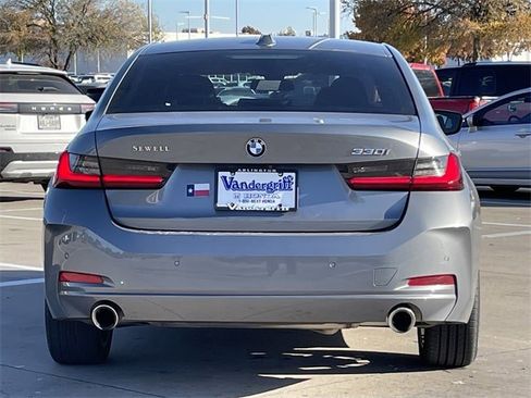 Used 2023 BMW 330i Sedan w/ Premium Package image 5