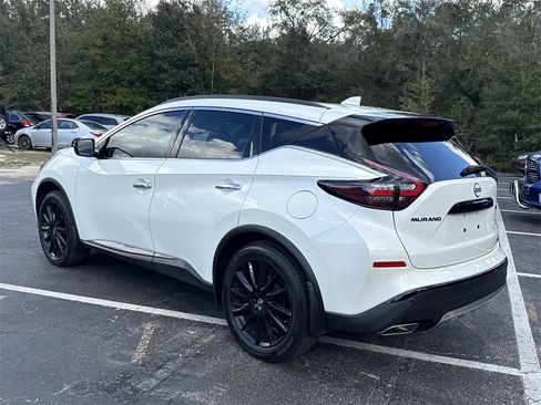 Certified 2024 Nissan Murano SV w/ SV Midnight Edition Package image 13