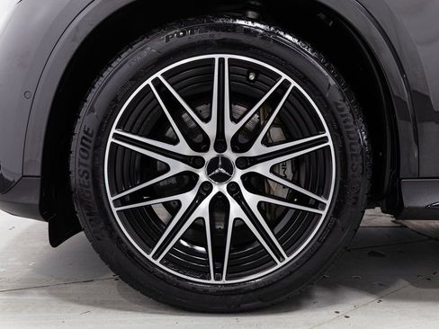 Used 2024 Mercedes-Benz GLC 43 AMG 4MATIC image 39