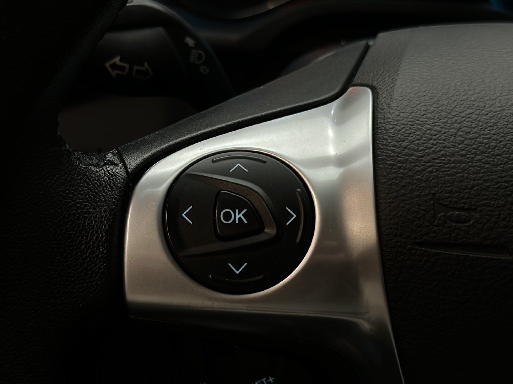 Used 2015 Ford Escape Titanium AWD/4WD image 26