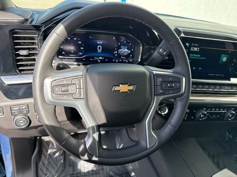 Used 2024 Chevrolet Silverado 1500 LT AWD/4WD image 14