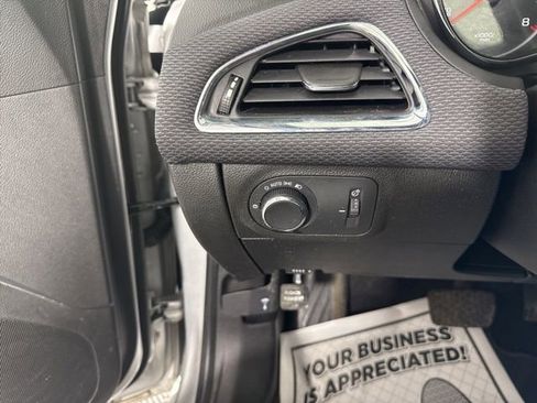 Used 2019 Chevrolet Cruze LT image 30