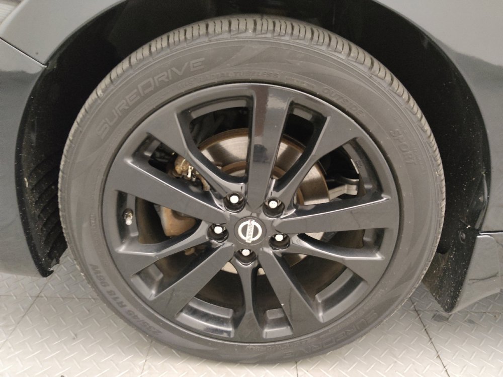 Used 2017 Nissan Altima 2.5 SR w/ Midnight Edition Package FWD image 31