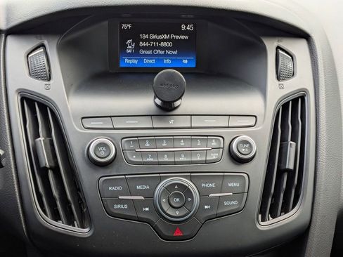 Used 2018 Ford Focus SE image 18