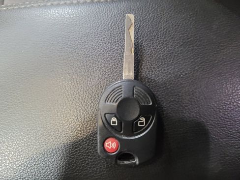 Used 2018 Ford Escape SE AWD/4WD image 32