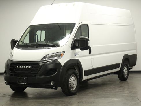 Used 2024 RAM ProMaster 3500 w/ Delivery Van Package image 4