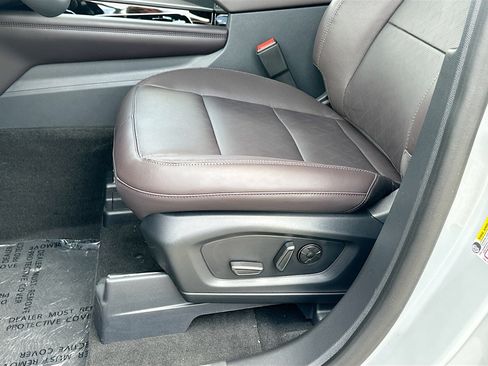 New 2026 Ford Explorer Platinum RWD image 14