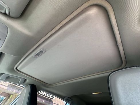 Used 2015 Toyota RAV4 Limited w/ Technology Package AWD/4WD image 18