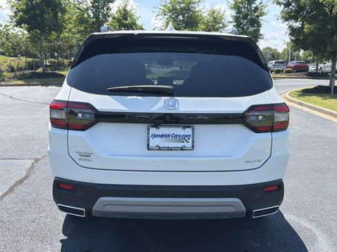 Certified 2025 Honda Pilot Elite image 8